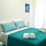 A 5 Minuti Dal Mare Con Terrazza E Parcheggio Privato Apartman