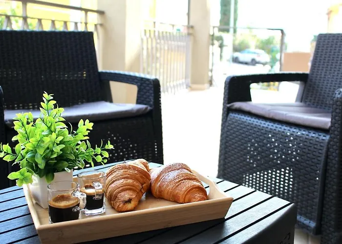 Lejlighed A 5 Minuti Dal Mare Con Terrazza E Parcheggio Privato