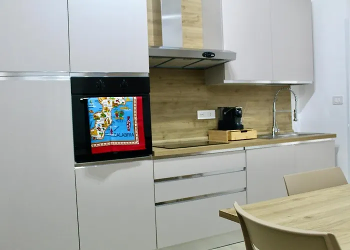 A 5 Minuti Dal Mare Con Terrazza E Parcheggio Privato Lejlighed *